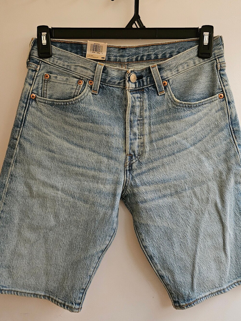 Levi's Light Blue Women's Jean Shorts - size 29 NWT